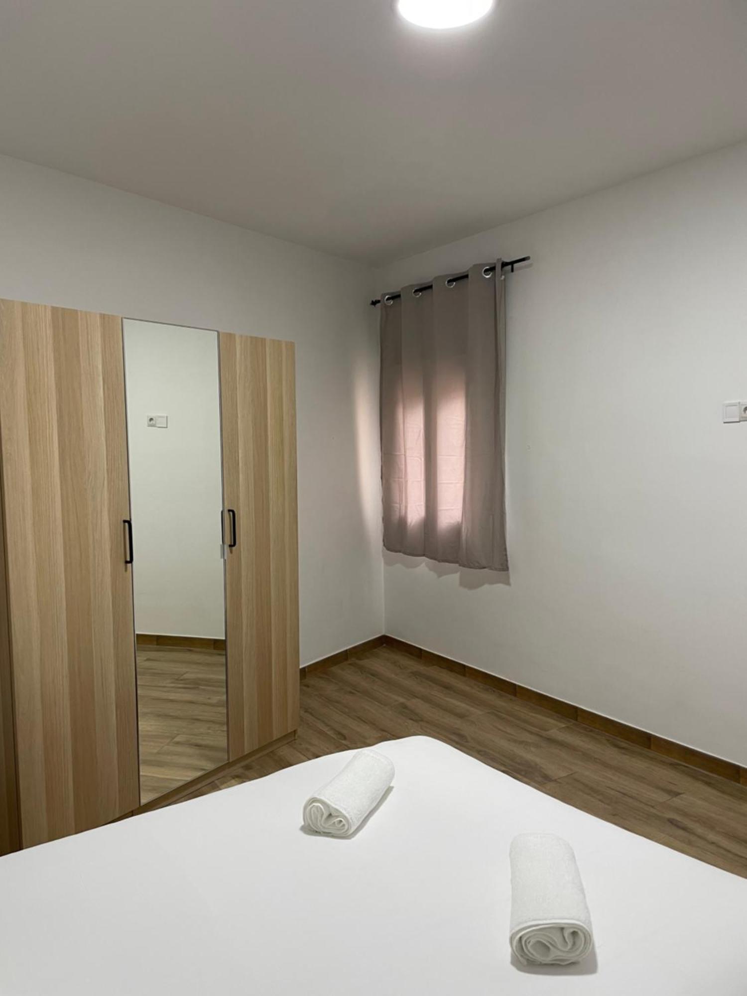 ברצלונה Apartamentos Tarradellas Sants Estacio מראה חיצוני תמונה